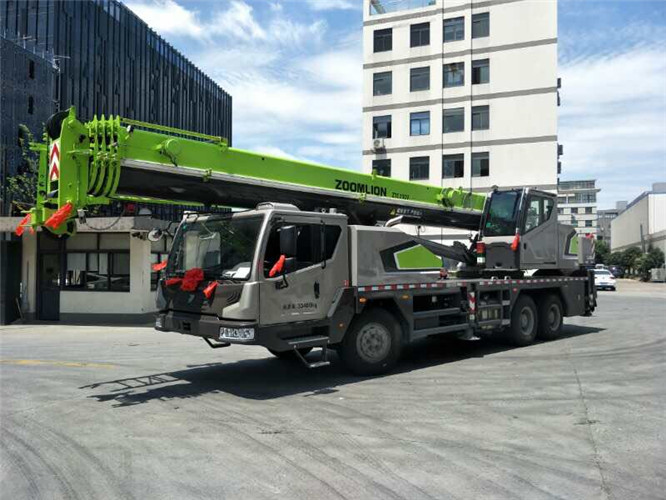 承德市随车吊师傅告诉你租赁随车吊车如何区分吨位